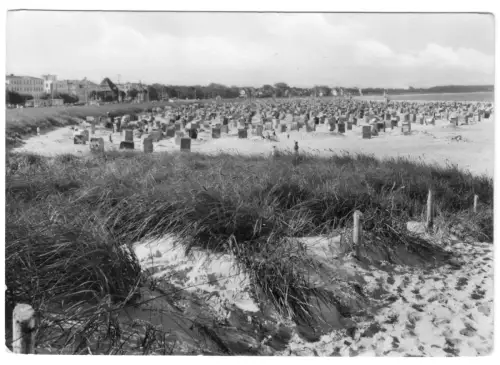 AK, Rostock Warnemünde, Strandpanorama, 1964