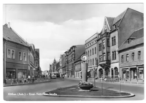 AK, Köthen Anh., Ernst-Thälmann-Str., belebt, 1966