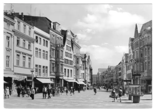 AK, Rostock, Partie auf der Kröpeliner Str., belebt, Version 6, 1974