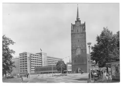 AK, Rostock, Blick auf Kröpeliner Tor und Hotel Warnow, 1970