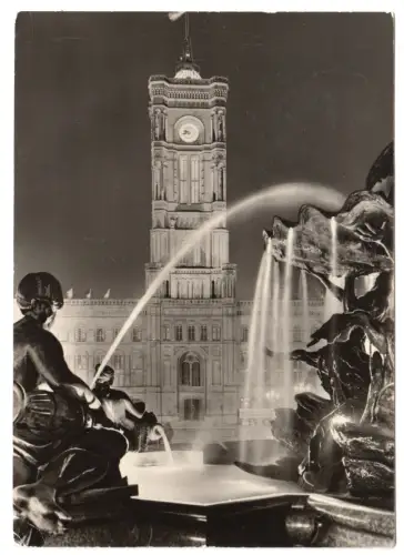 AK, Berlin Mitte, Neptunbrunnen und Rotes Rathaus, Nachtansicht, 1972
