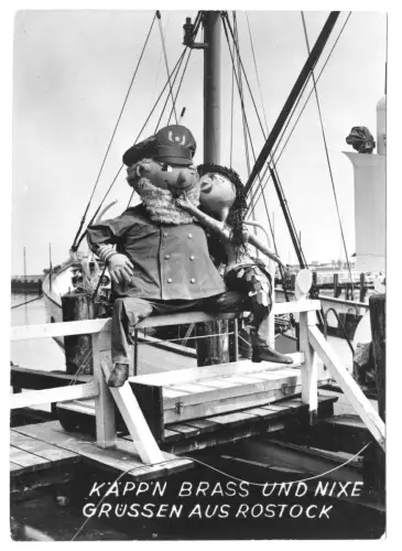 Foto im AK-Format, Rostock, Käpp'n Brass und Nixe grüssen aus Rostock, 1966