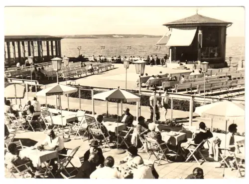 AK, Ostseebad Binz Rügen, Am Konzertplatz, belebt, Version 3, 1969