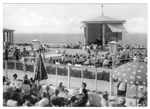 AK, Ostseebad Binz Rügen, Am Kurplatz, belebt, Version 1, 1973