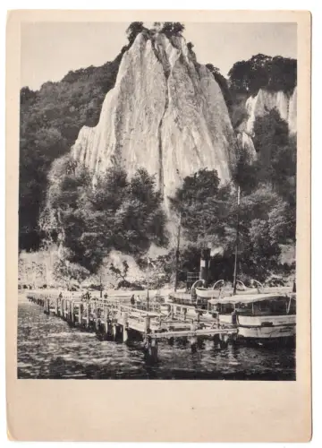 AK, Insel Rügen, Stubbenkammer, Steilküste mit Seebrücke und Dampfer, 1951