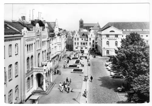 AK, Wismar, Am Markt, belebt, 1980