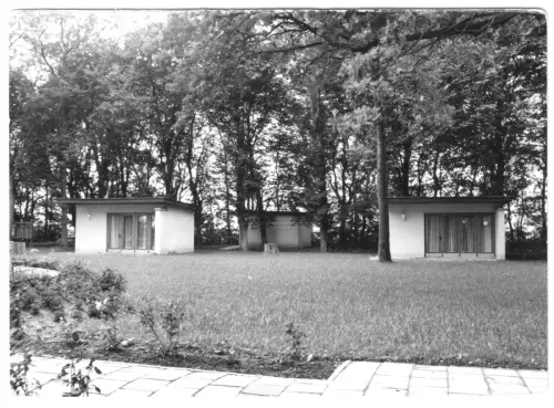Foto im AK-Format, Wiek Rügen, Ferienbungalows, um 1970