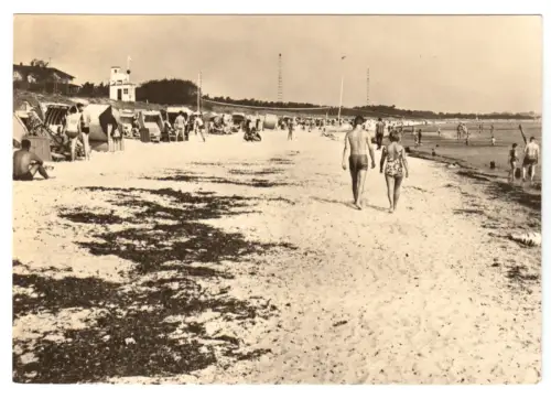 AK, Breege-Juliusruh Rügen, OT Juliusruh, Strand, belebt, 1969