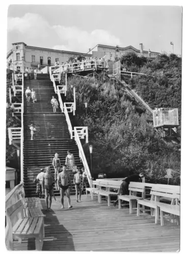 AK, Sellin Rügen, Treppe und Fahrstuhl zum Strand, 1964