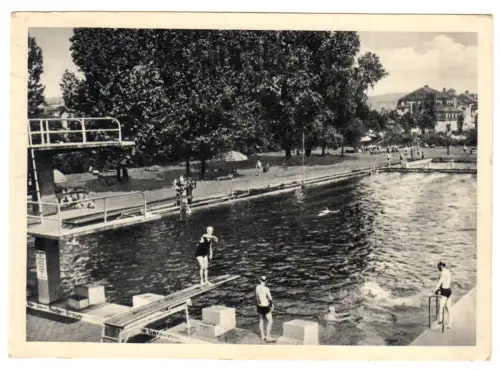 AK, Rudolstadt-Schwarza, Schwimmbad des Kunstfaserwerkes, belebt, 1958