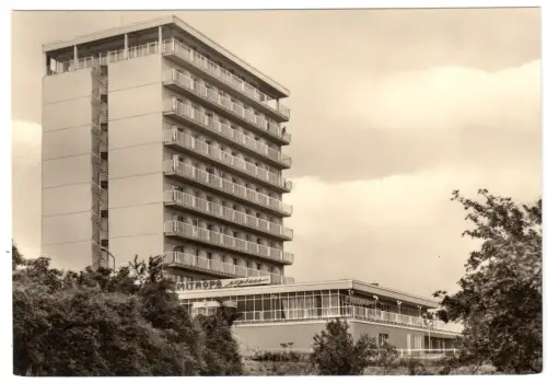 AK, Sassnitz Rügen, Saßnitz, Mitropa-Rügen-Hotel, Version 2, 1970