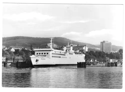 AK, Sassnitz Rügen, Saßnitz, Hafen mit Eisenbahnfährschiff "Rügen", 1978