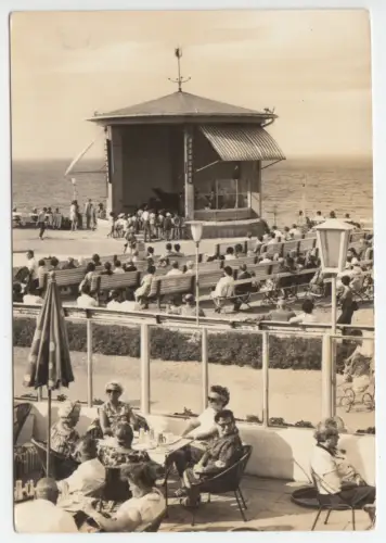 AK, Ostseebad Binz Rügen, Am Konzertplatz, belebt, Version 2, 1974