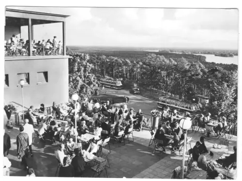 AK, Berlin Köpenick, Gaststätte am Müggelturm, stark besucht, 1966