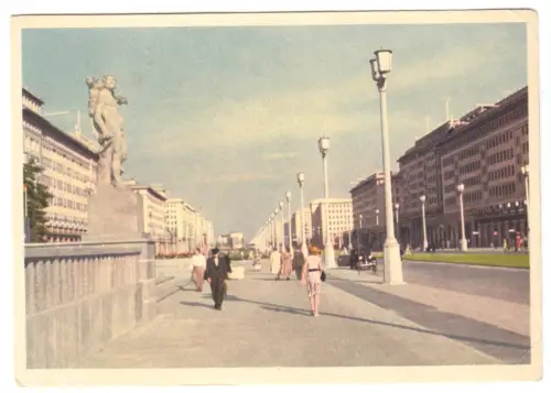 AK, Berlin Mitte, Partie in der Stalinallee, früher DDR-Farbdruck, 1954