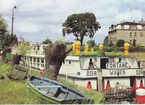 Ansichtskarte Waren Müritz MS Fontane Hafen Steinmole 1981