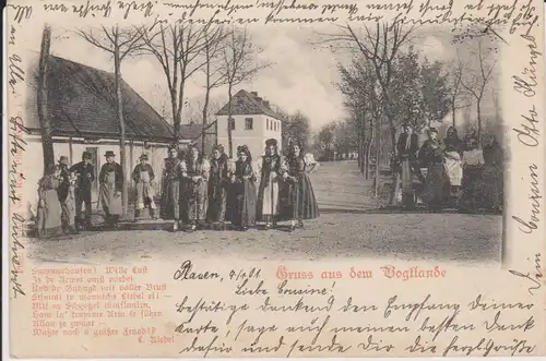Ansichtskarte "Gruß aus dem Vogtland" Trachten Dorfansicht 1901