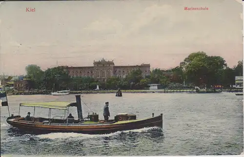 Ansichtskarte Kiel Marineschule Ufer mit Boot 1915