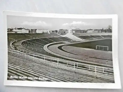 Alte Postkarte/ Fotopostkarte von Berlin- Walter Ulbricht Stadion