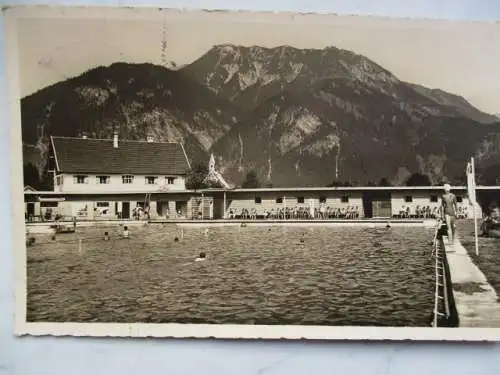 [Echtfotokarte schwarz/weiß] Freibad der Luftkurorte Hindelang - Bad Oberdorf
851 m im Allgäu mit Iseler. 