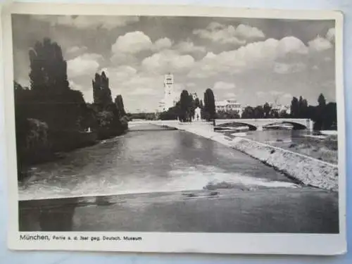 [Echtfotokarte schwarz/weiß] München Partie a.d. Isar geg. Deutsch. Museum. 