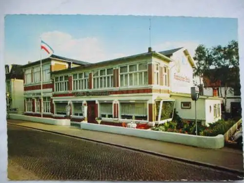 [Echtfotokarte farbig] Ostseeheilbad Niendorf
Hotel Germania
mit der "Löns-Stube". 