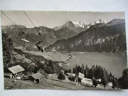 [Echtfotokarte schwarz/weiß] Sportbahn Beatenberg - Niederhorn - Schreckhorn - Eiger - Mönch - Jungfrau
Blick auf Interlaken u. Thunersee. 