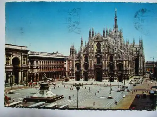 [Echtfotokarte farbig] Milano Piazza  Duomo. 