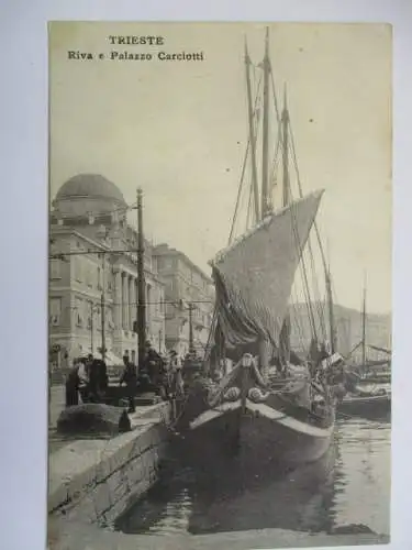 [Lithographie] Trieste 
Riva e Palazzo Carciotti. 