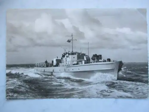 [Echtfotokarte schwarz/weiß] Wilhelmshaven
Minensuchboot auf See. 