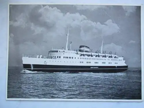 [Echtfotokarte schwarz/weiß] M/F Kong Frederik IX
Gedser - Grossenbrode
Expressverbindung von West-Europa nach dem Norden. 