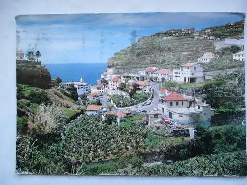 [Echtfotokarte farbig] Ponta  do Sol (Madeira)
Um Aspecto da Vila. 
