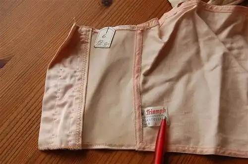 Vintage ungetragener TRIUMPH Plastellana Satin Spitztüten BH