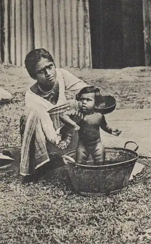 Frau mit Kind beim baden    .....-alte Karte    (ka_08675  ) siehe scan
