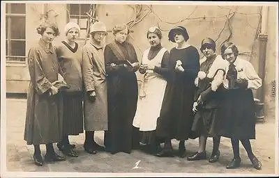 Ansichtskarte  Menschen / Soziales Leben - Frauen 1932