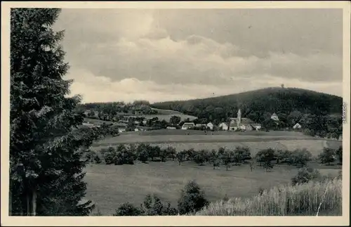 Schönberg am Kapellenberg-Bad Brambach Blick auf den Ort mit Kapellenberg 1951