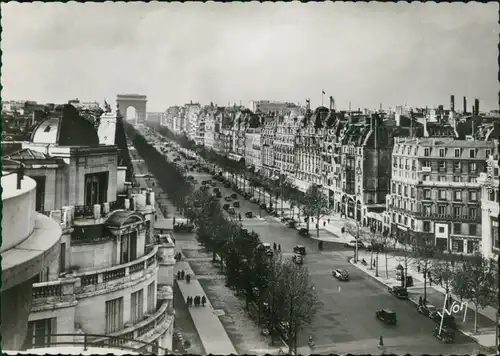 CPA Paris Avenue des Champs-Elysées 1962