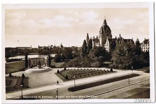Hannover Foto AK ca. 1930 - Maschpark mit Rathaus und Ru