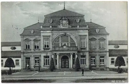 Bad Rothenfelde Mittelbau des neuen Badehauses gel. 1912