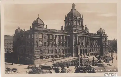 Prag Národni Museum - Foto AK ca 1926