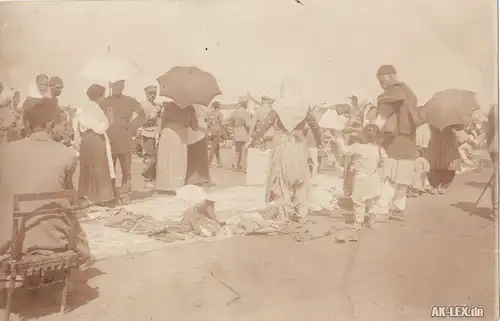 Militär Foto AK - auf dem Markt ca 1917