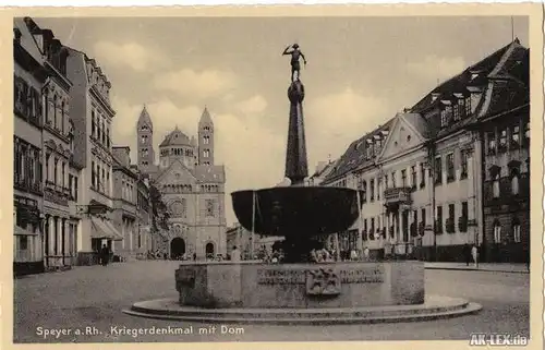 Speyer Kriegerdenkmal, Dom und Straße - Foto AK ca 1935