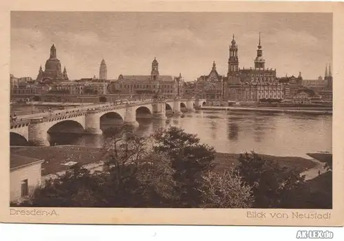 0 Panorama und Augustusbrücke