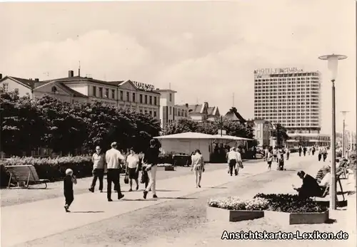 0 Strandpromenade mit Hotel "Neptun"