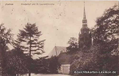 Itzehoe Klosterhof und St. Laurentiikirche