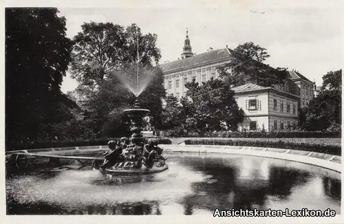 Kremsier Schloß mit Schloßgarten