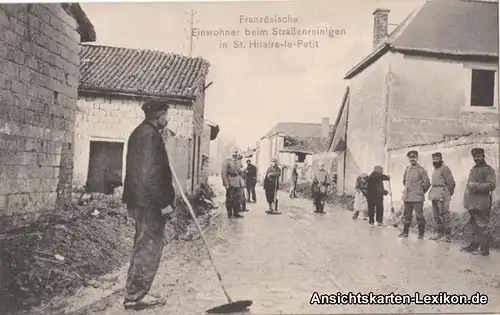 Saint-Hilaire-le-Petit Einwohner beim Straßenreinigen