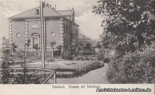 Münchberg Eingang mit Schulhaus 1918 Ansichtskarte