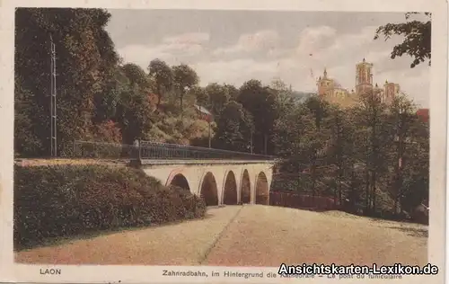 Laon Zahnradbahn, im Hintergrund die Kathedrale - Le pon