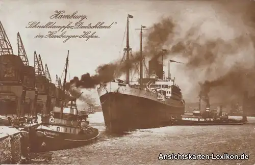 Hamburg Schnelldampfer "Deutschland" im Hamburger Hafen